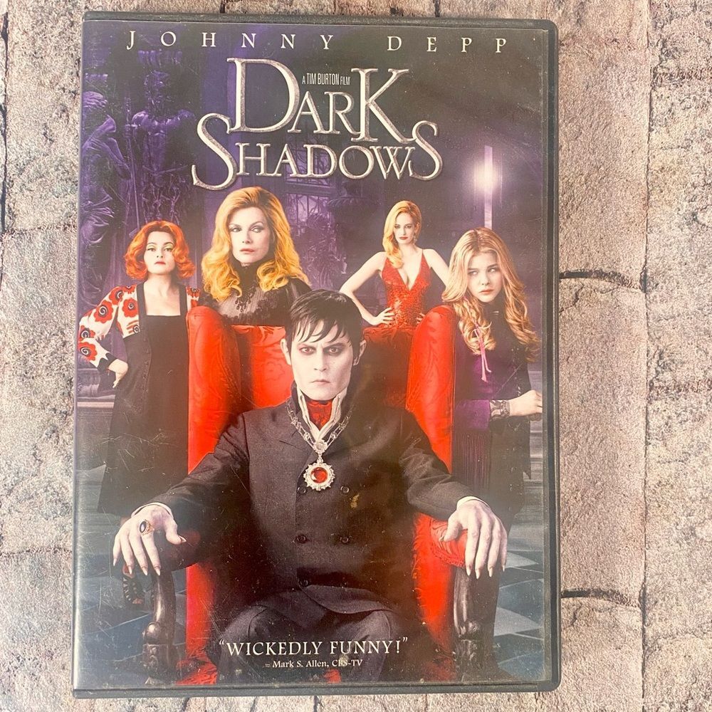 Dark Shadows Johnny Depp 2012